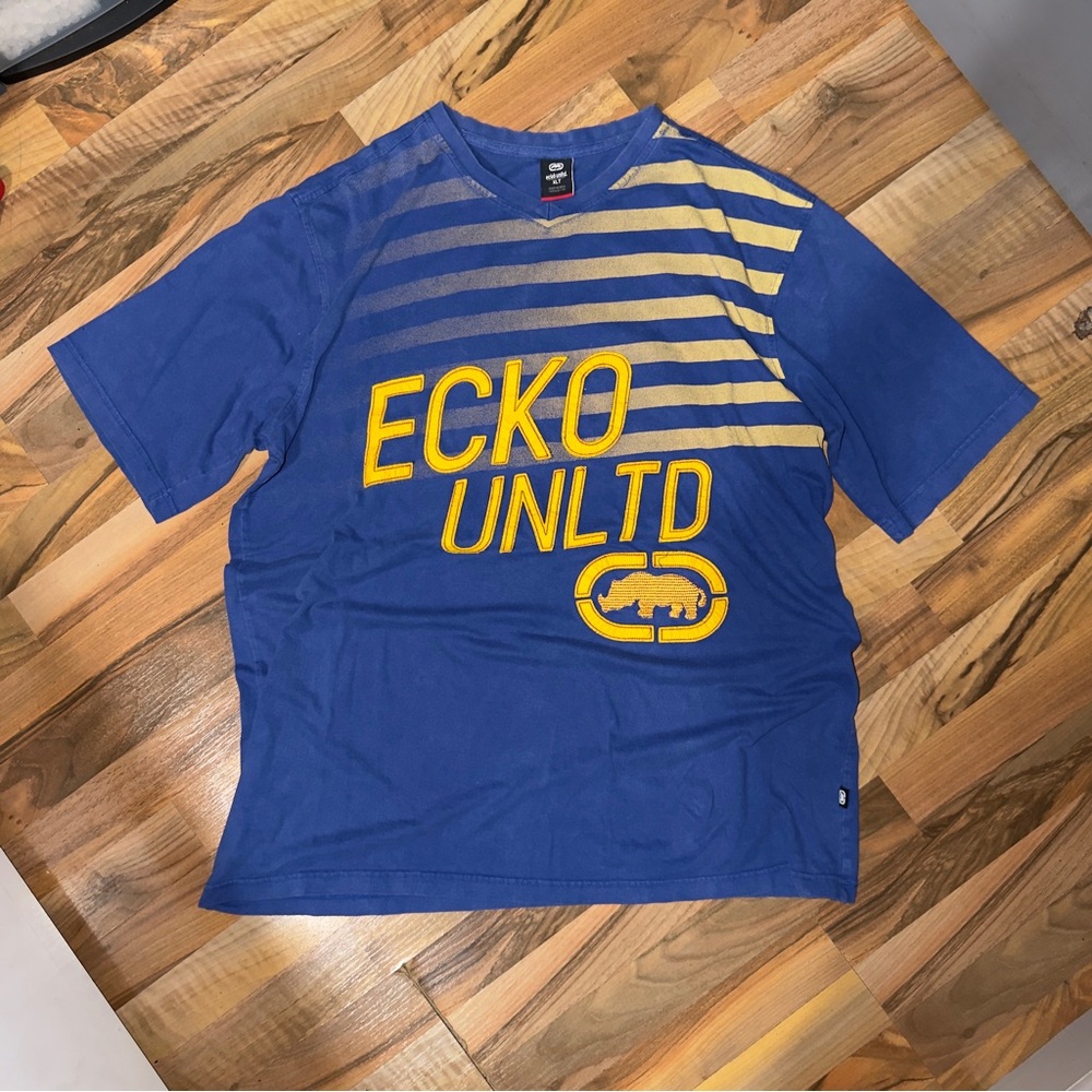 Ecko Unltd Y2K Blue Yellow Graphic V Neck Short Sleeve Tee